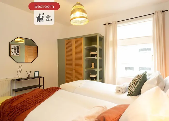 2 Bedroom Apartment By Littlepiggyrentals Short Lets & Serviced Accommodation Leicester With Wi-Fi, Free Parking & Outdoor Area