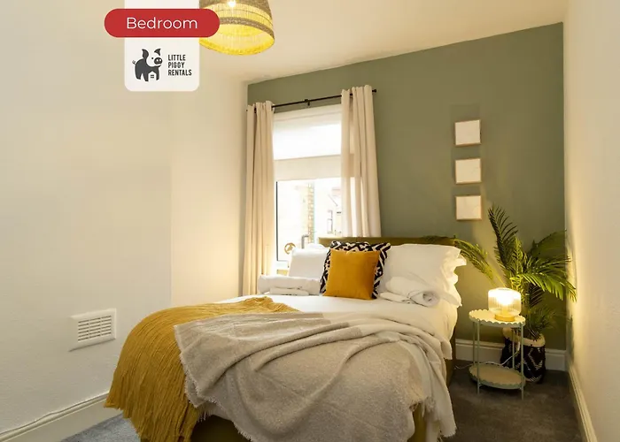 2 Bedroom Apartment By Littlepiggyrentals Short Lets & Serviced Accommodation Leicester With Wi-Fi, Free Parking & Outdoor Area