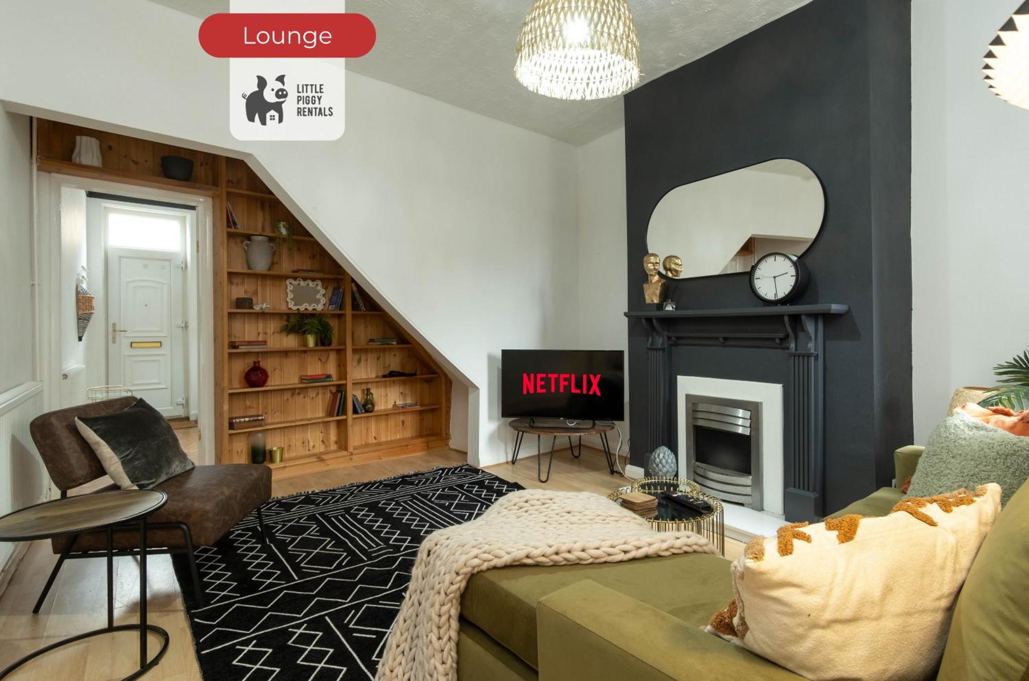 2 Bedroom By Littlepiggyrentals Short Lets & Serviced With Wi-fi, Free Parking & Outdoor Area Leicester